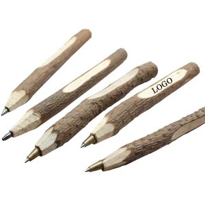 Environmentally friendly wooden ballpoint pen, made of natural branches, degradable green.