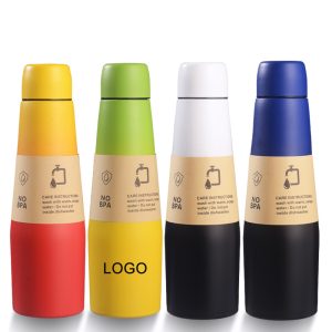 Equipped with a leak-proof cap and a silicone ring, this flask ensures no spills or leaks, even when shaken or placed on its side.