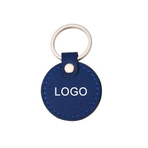 Elevate your style and organization with our luxurious leather keychain.