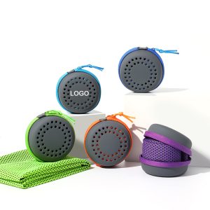 Indulge in the luxurious feel of our latest creation - a towel crafted from the finest ice silk fabric.